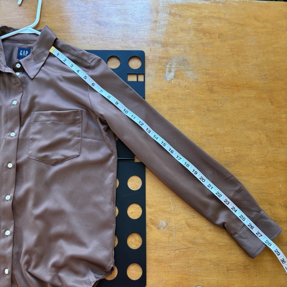 Womens Gap Button Down Blouse Brown Satin Size XS - Picture 9 of 9